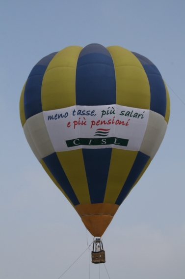Mongolfiera neutra personalizzabile con n.3-4 striscioni di 40mq cad