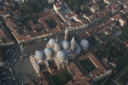 BASILICA DEL SANTO